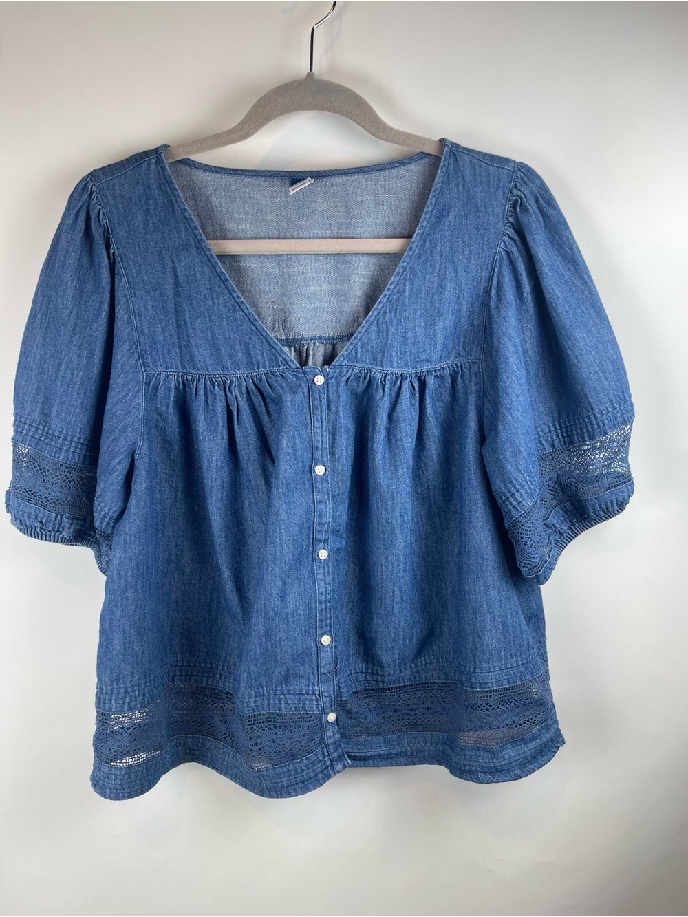 Old Navy Puff Sleeve Chambray Swing Blouse
